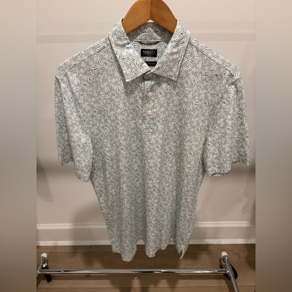 Faherty Other - Faherty Men's Movement Polo Shirt - White and Blue Print